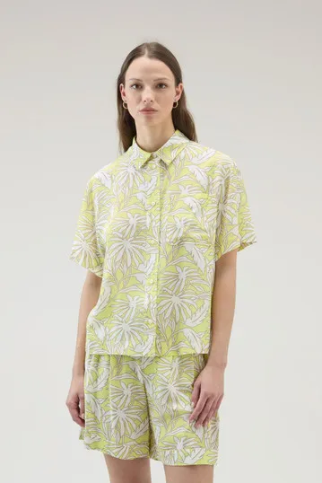 Camicia con stampa tropical                                                                                                     